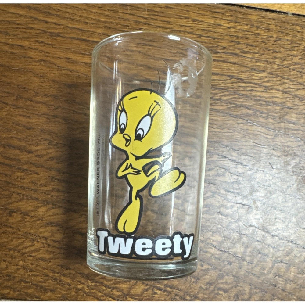1976 Warner Brothers Dancing Tweety Juice Glass Looney Tunes